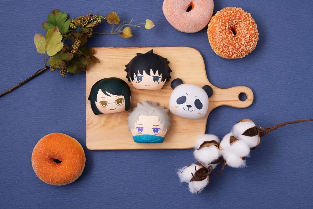 Jujutsu Kaisen Fluffy Squeeze Bread Anti-Stress Blind Box Figures 8 cm Movie Version - 1 Unidade Aleatória